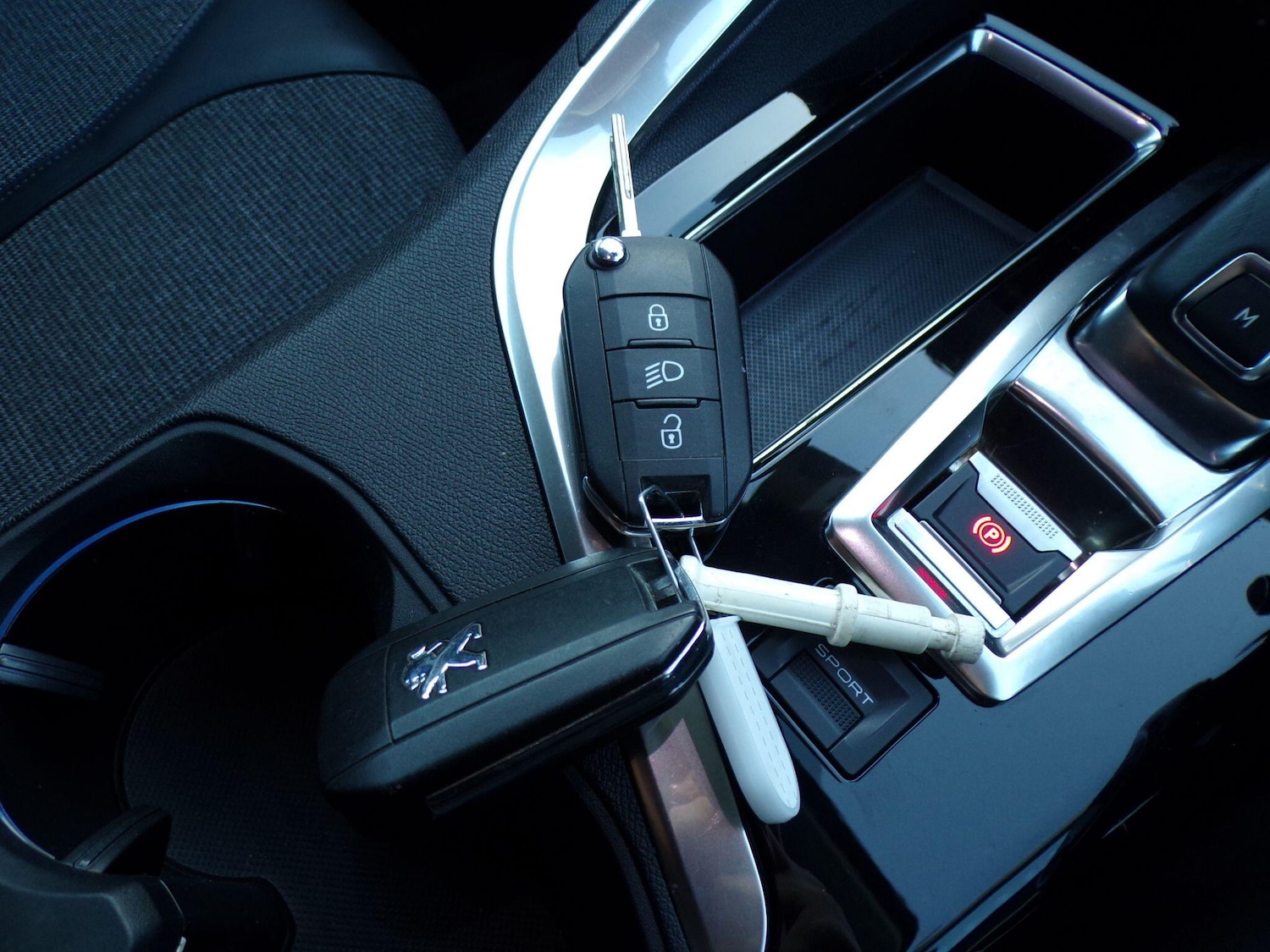 Used Peugeot 3008 2017 for sale - 76735268: Photo 25