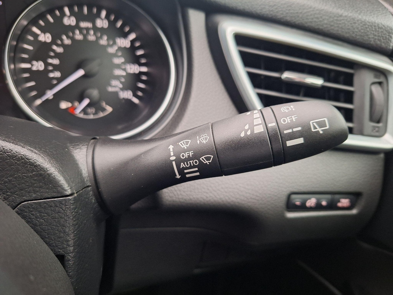 Used Nissan Qashqai 2018 for sale - 77456132: Photo 13