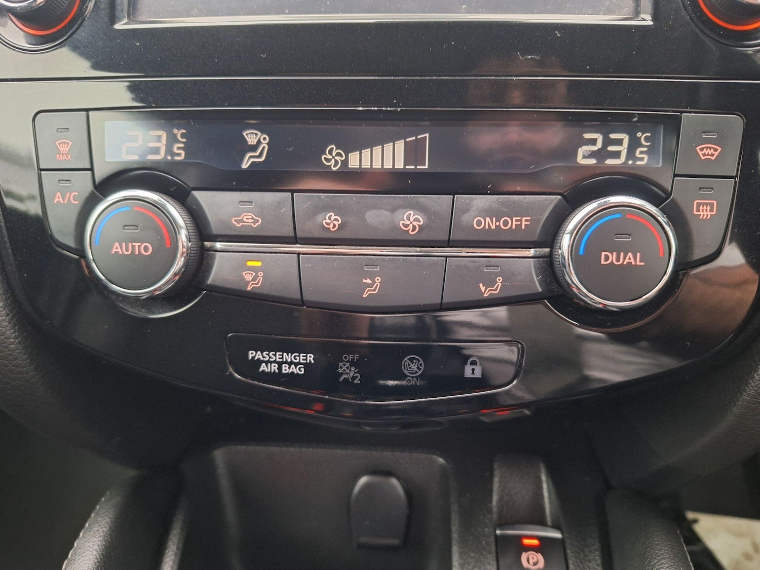 Used Nissan Qashqai 2018 for sale - 77456132: Photo 17