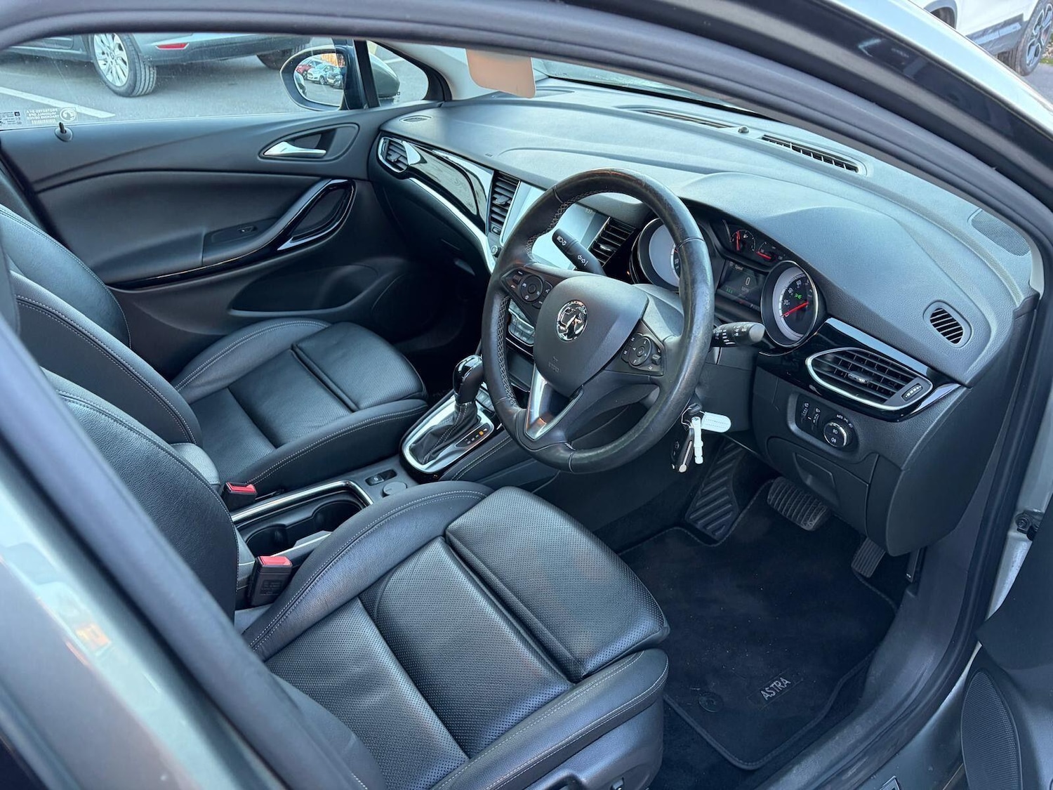 Used Vauxhall Astra 2019 for sale - 77216144: Photo 9