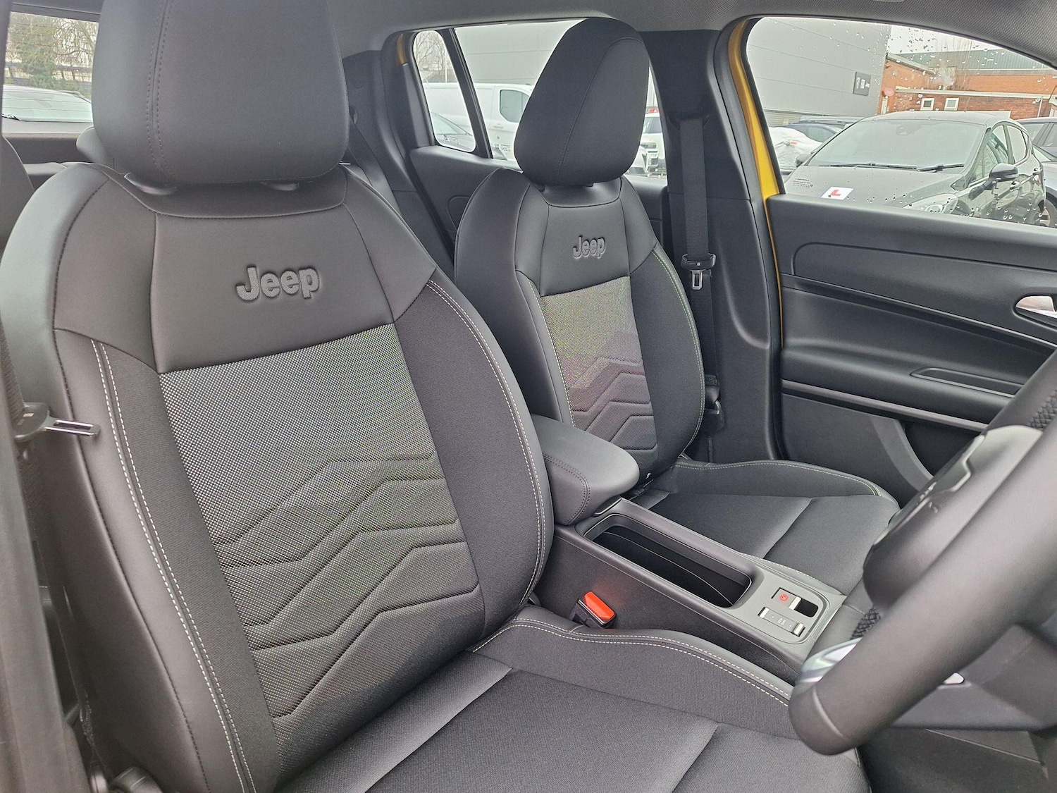 Used Jeep Avenger 2025 for sale - 77030009: Photo 11