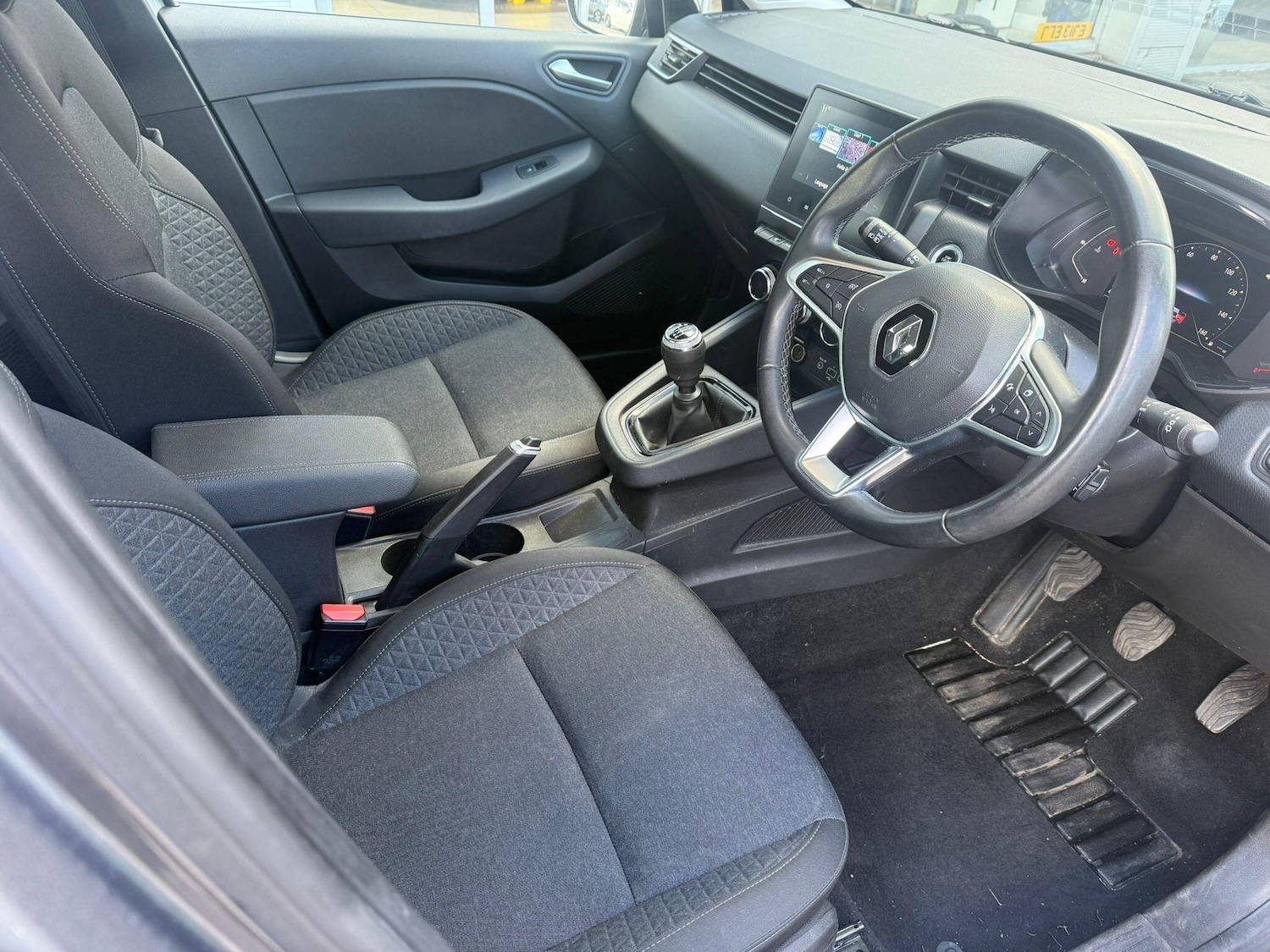 Used Renault Clio for sale - 78115263: Photo 16