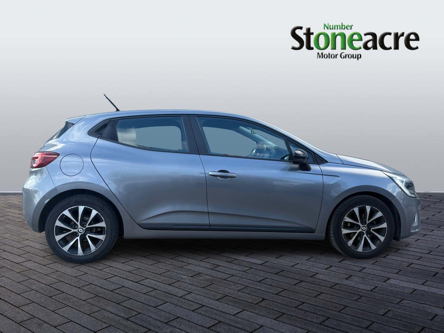 Used Renault Clio for sale - 78115263: Photo 2