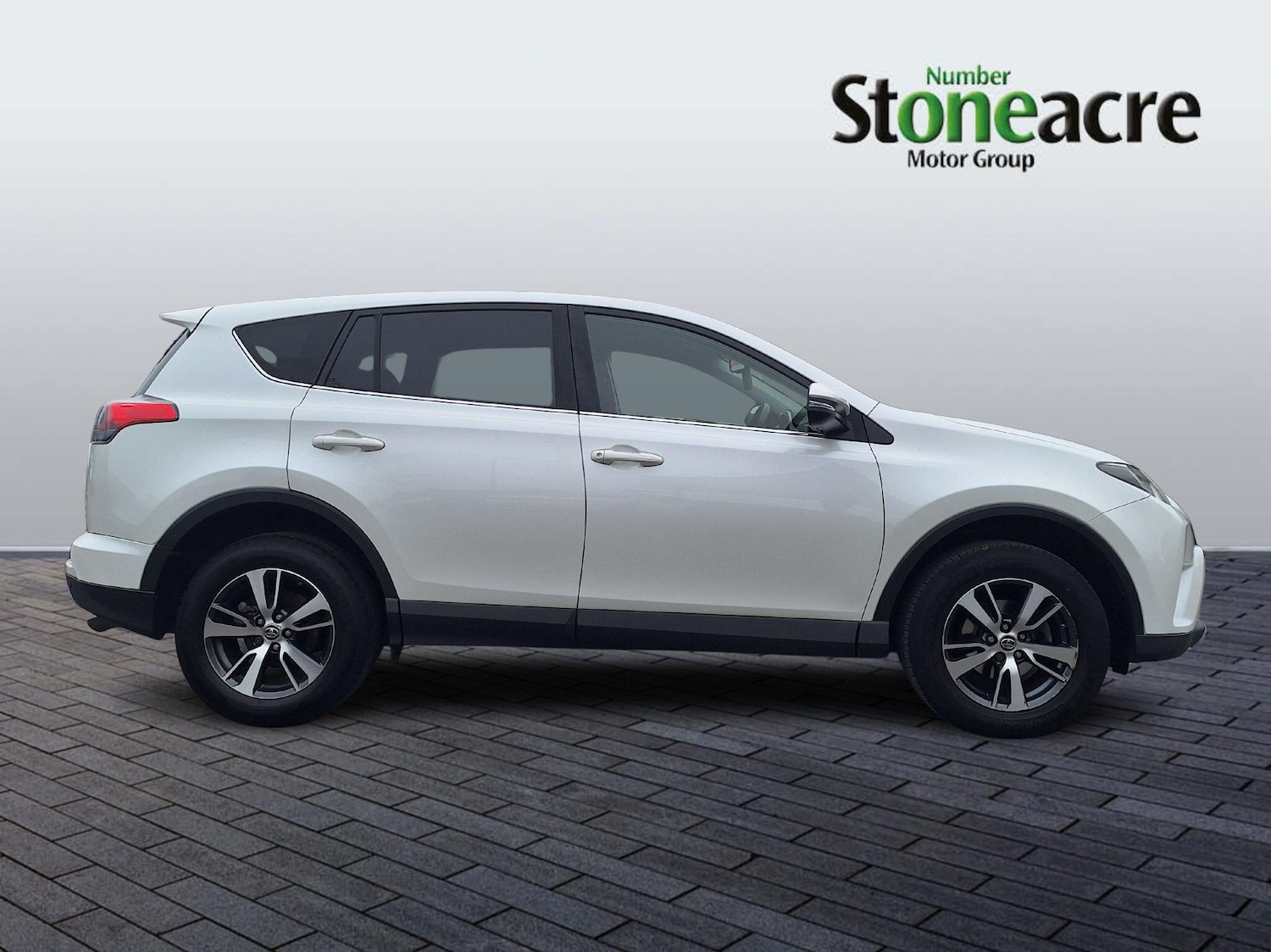 Used Toyota RAV4 for sale - 77598165: Photo 2