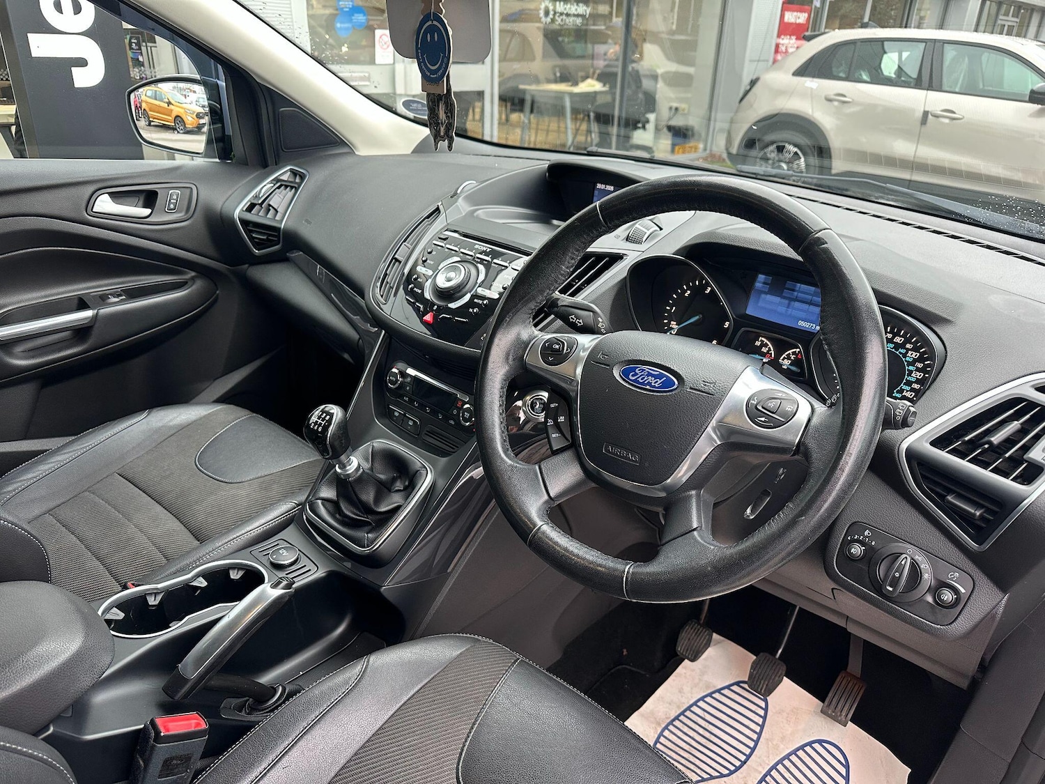 Used Ford Kuga 2014 for sale - 77376276: Photo 9