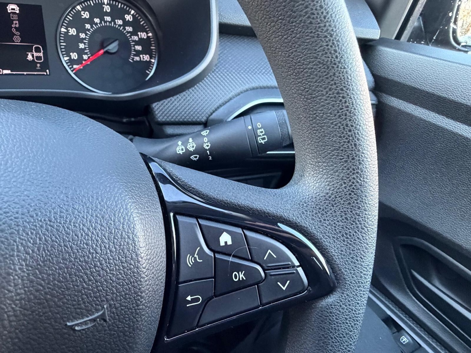 Used Dacia Sandero 2022 for sale - 77098045: Photo 20