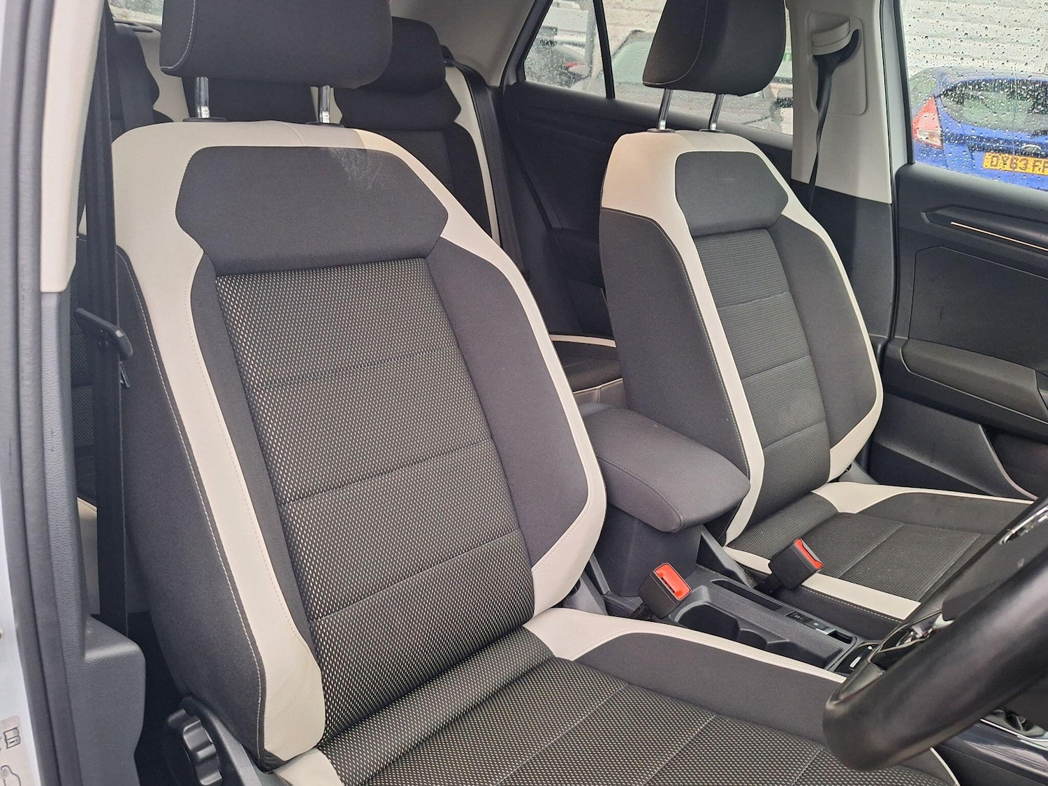 Used Volkswagen T-Roc 2018 for sale - 77016320: Photo 11