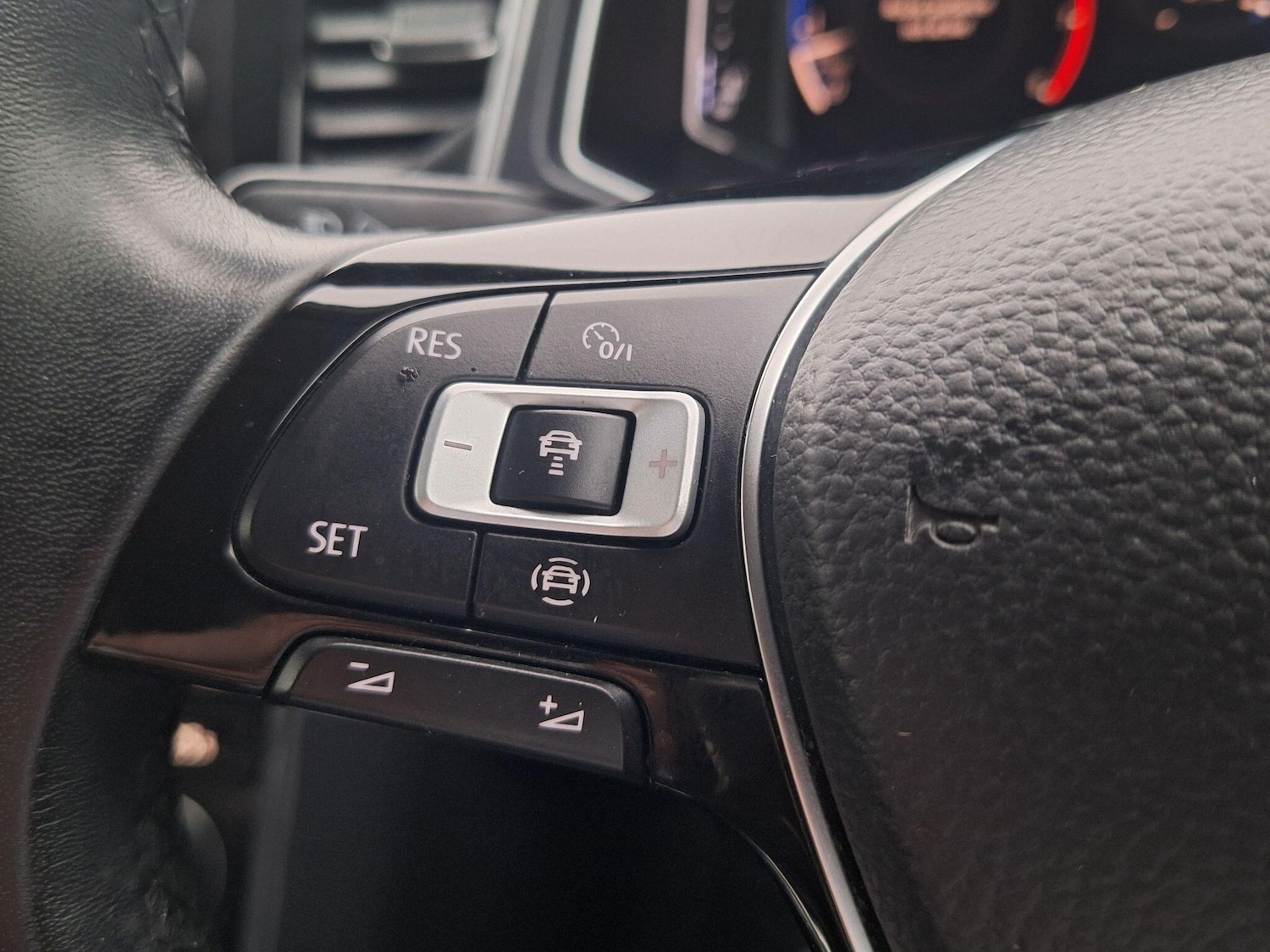 Used Volkswagen T-Roc 2018 for sale - 77016320: Photo 18