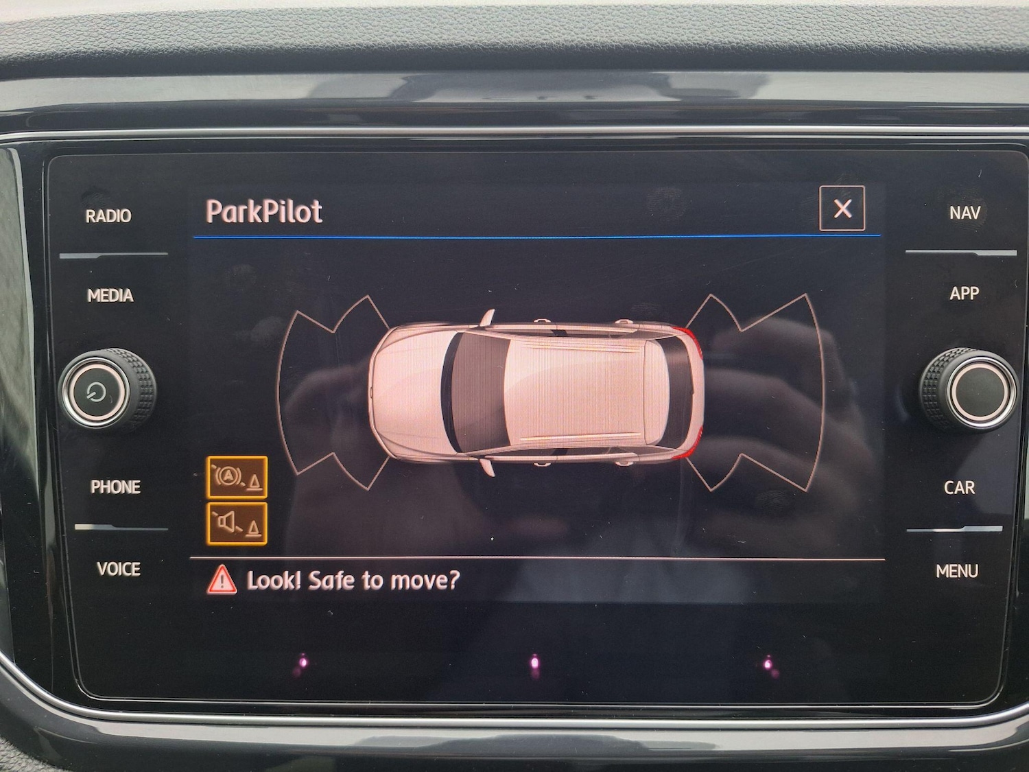 Used Volkswagen T-Roc 2018 for sale - 77016320: Photo 27