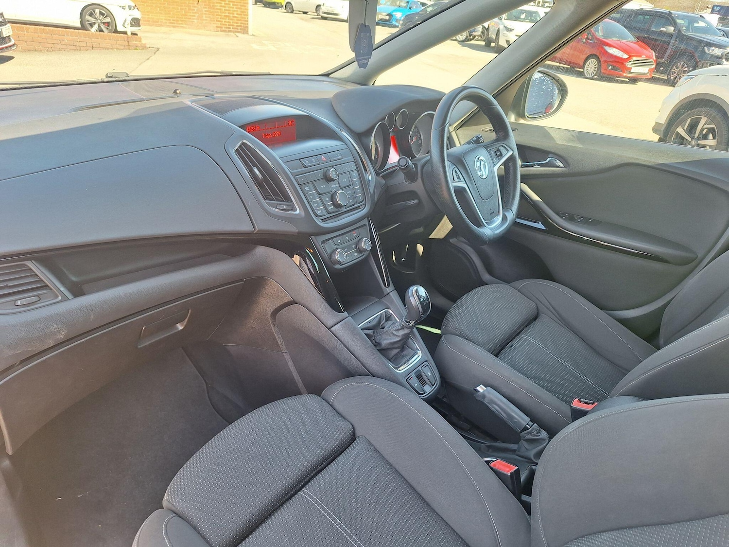 Used Vauxhall Zafira 2015 for sale - 78185386: Photo 10