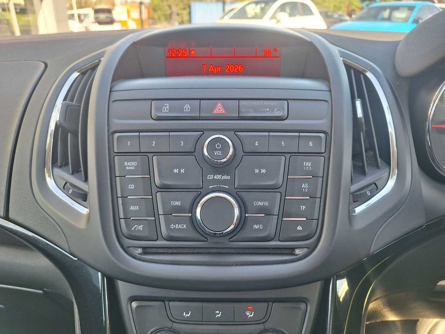 Used Vauxhall Zafira 2015 for sale - 78185386: Photo 23