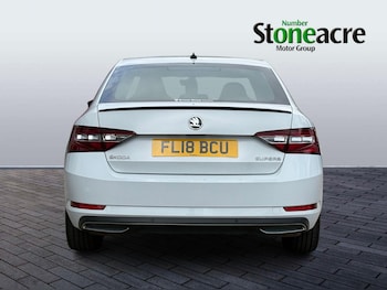Used Skoda Superb 2018 for sale - 78957840: Photo