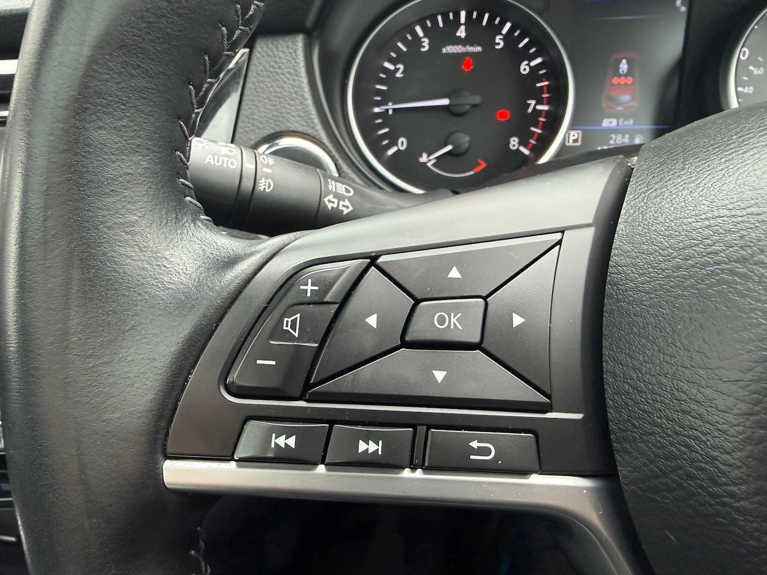 Used Nissan Qashqai for sale - 78115372: Photo 16