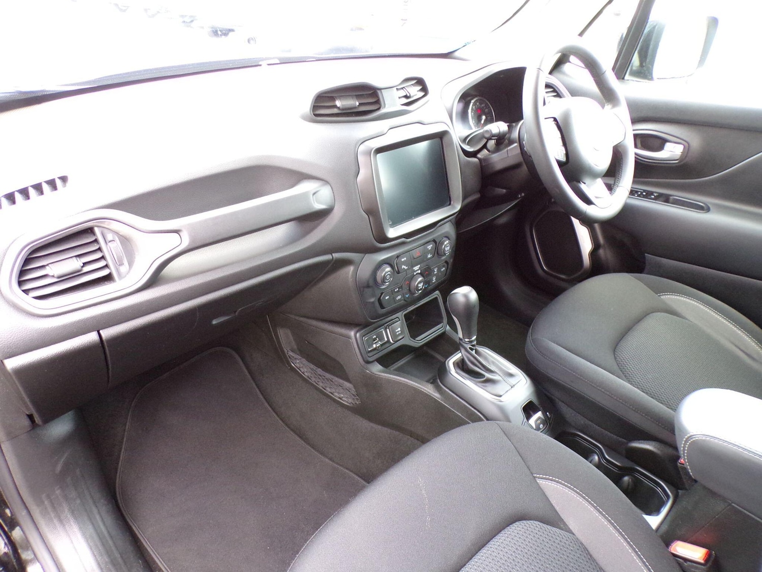 Used Jeep Renegade 2023 for sale - 76336339: Photo 14