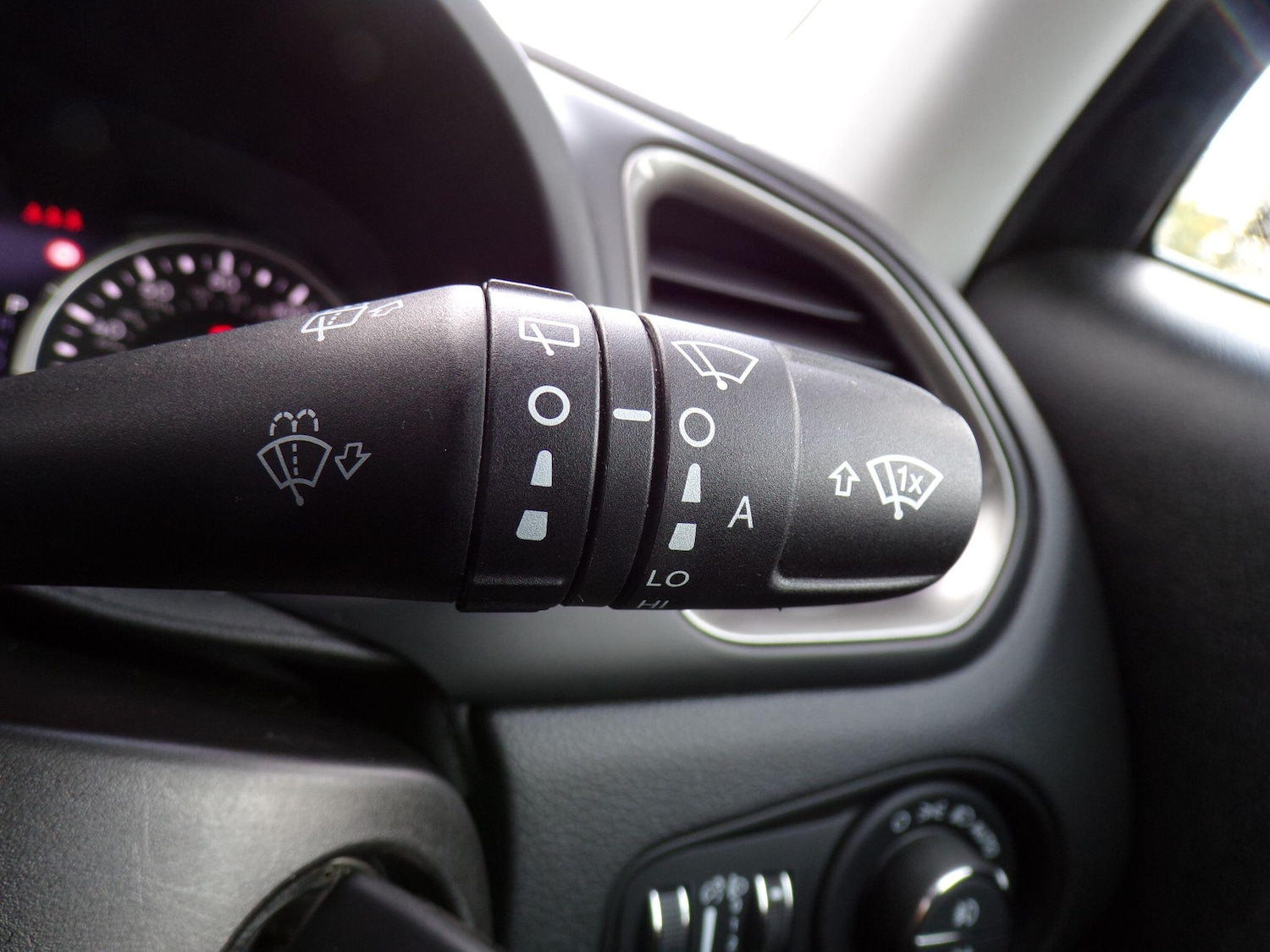 Used Jeep Renegade 2023 for sale - 76336339: Photo 22