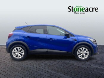 Used Renault Captur 2022 for sale - 77823583: Photo
