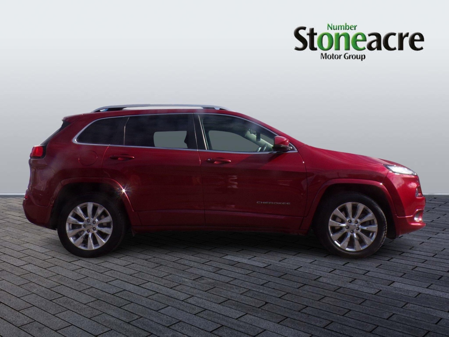Used Jeep Cherokee 2017 for sale - 76122446: Photo 2