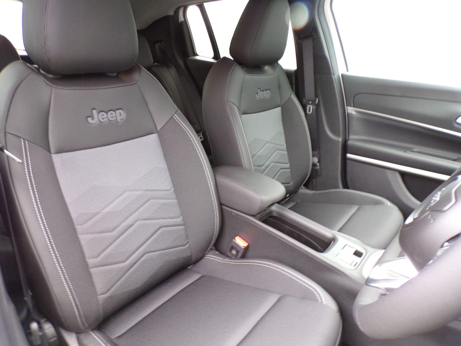 Used Jeep Avenger 2025 for sale - 76269924: Photo 11