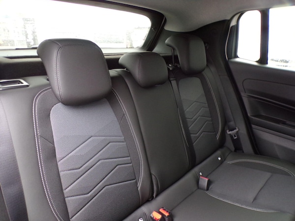 Used Jeep Avenger 2025 for sale - 76269924: Photo 13