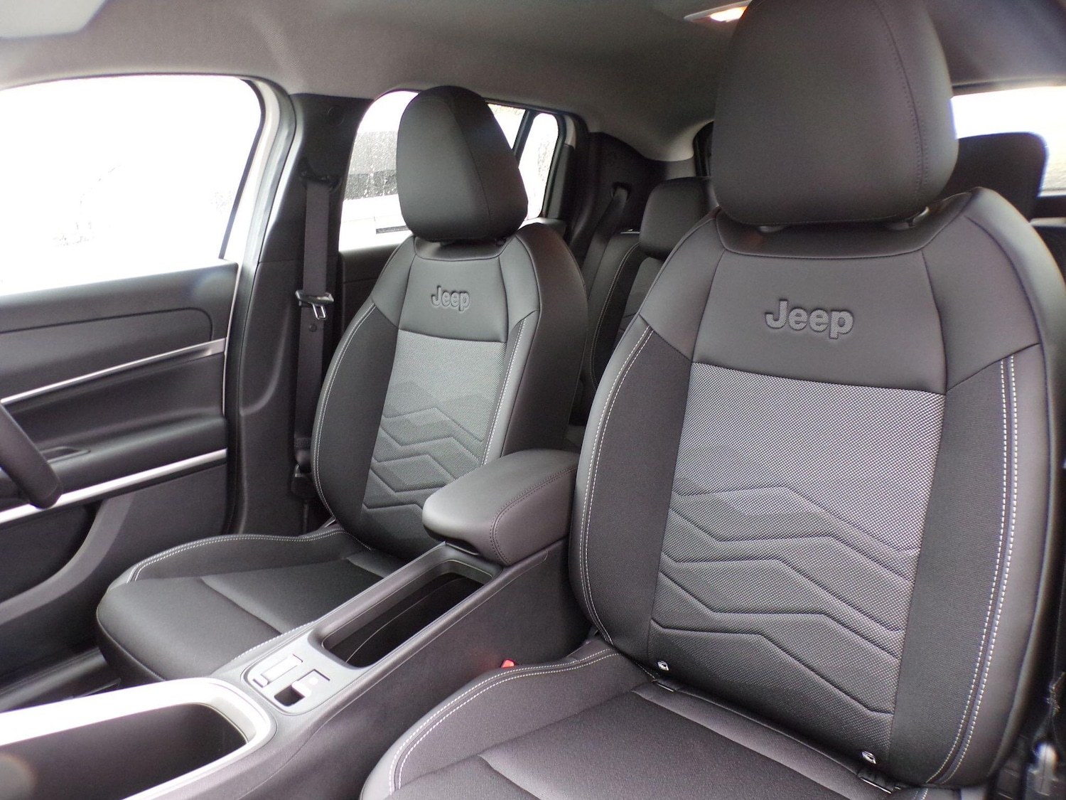 Used Jeep Avenger 2025 for sale - 76269924: Photo 14