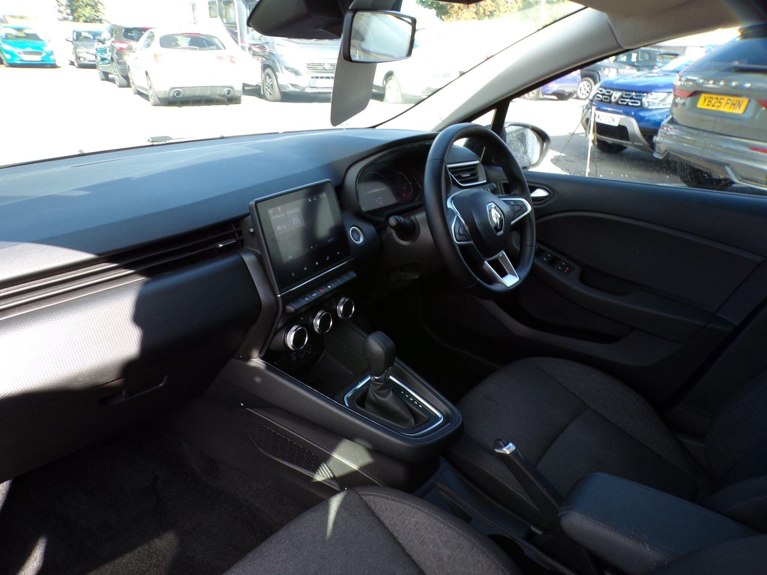 Used Renault Clio 2023 for sale - 76085010: Photo 13