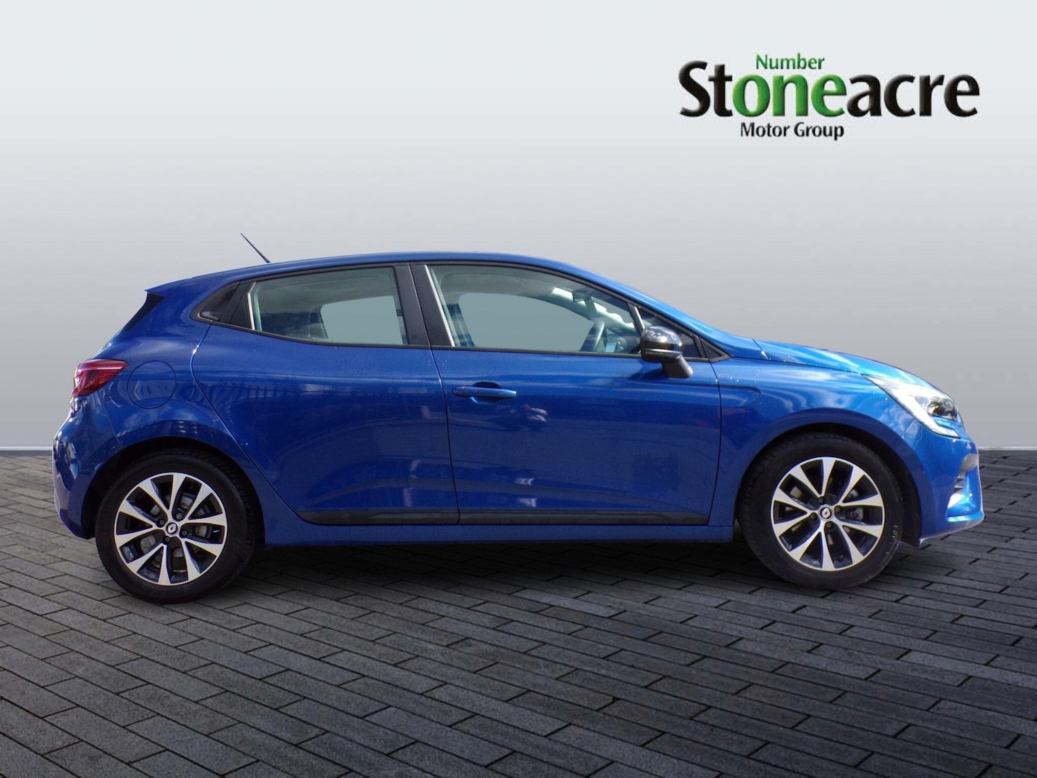 Used Renault Clio 2023 for sale - 76085010: Photo 2