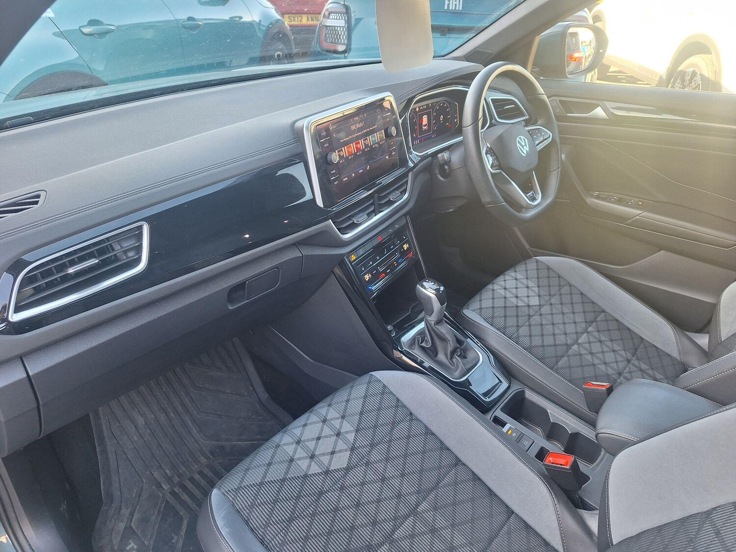 Used Volkswagen T-Roc 2022 for sale - 78033604: Photo 10