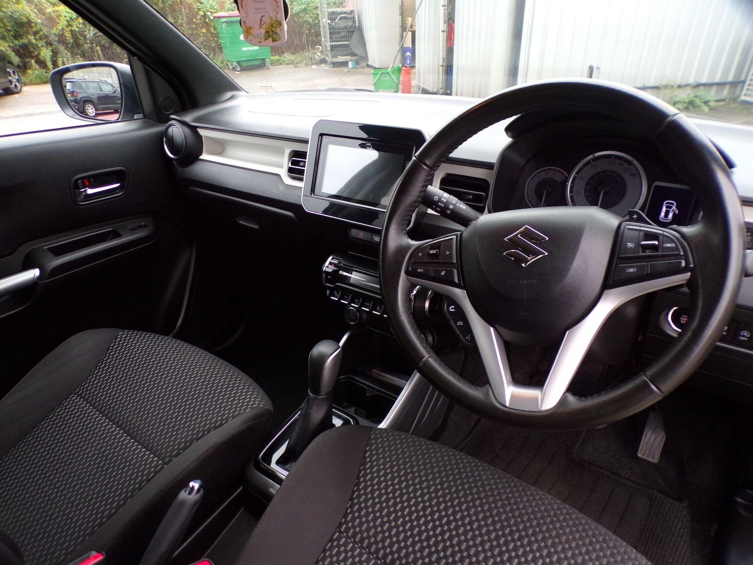 Used Suzuki Ignis 2024 for sale - 76307879: Photo 11