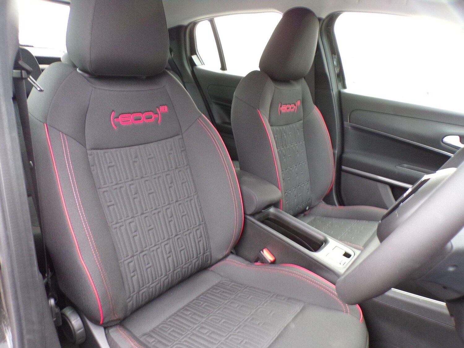 Used Fiat 600 2025 for sale - 76269945: Photo 11