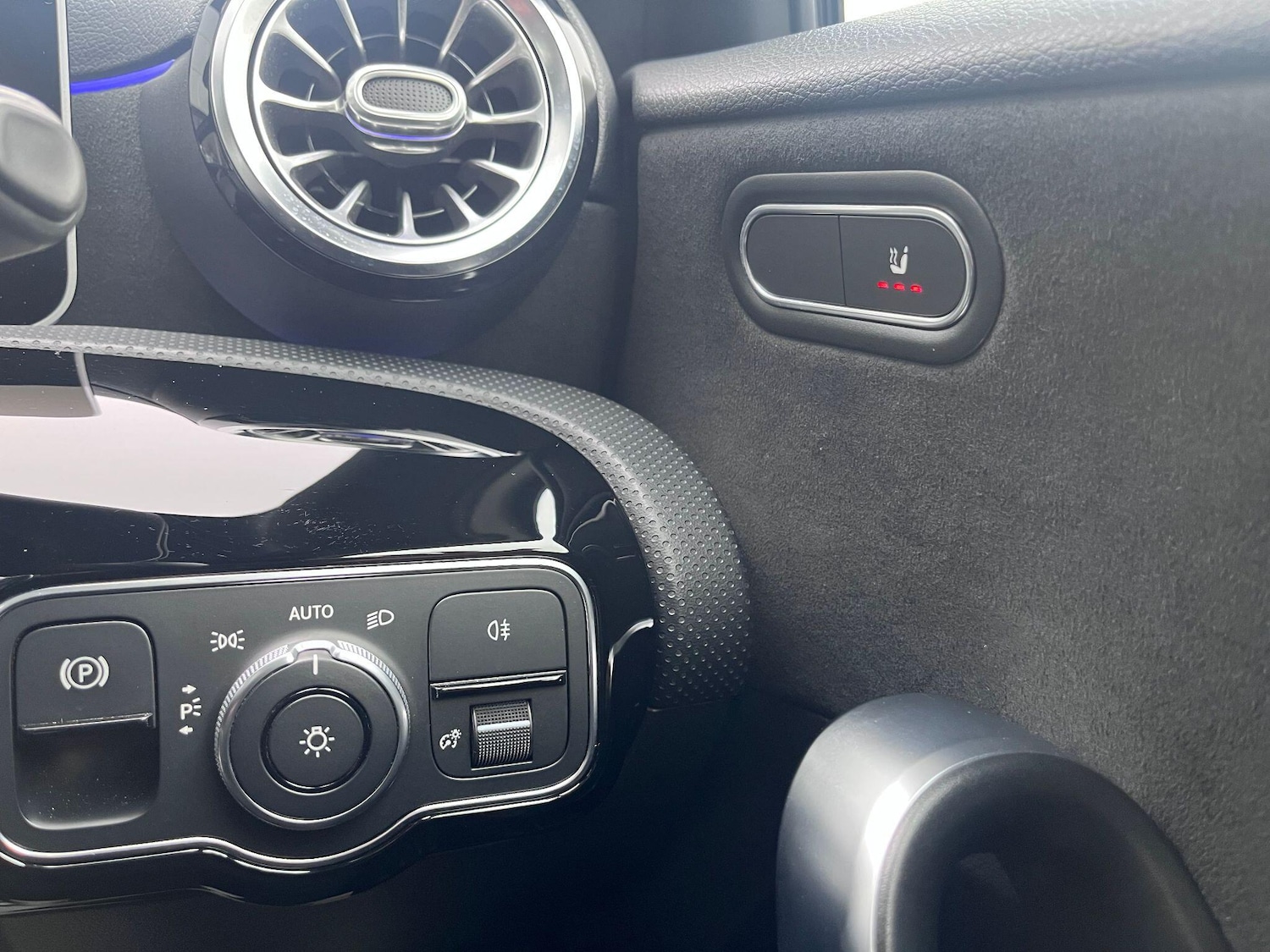 Used Mercedes-Benz A-Class 2019 for sale - 77029181: Photo 18