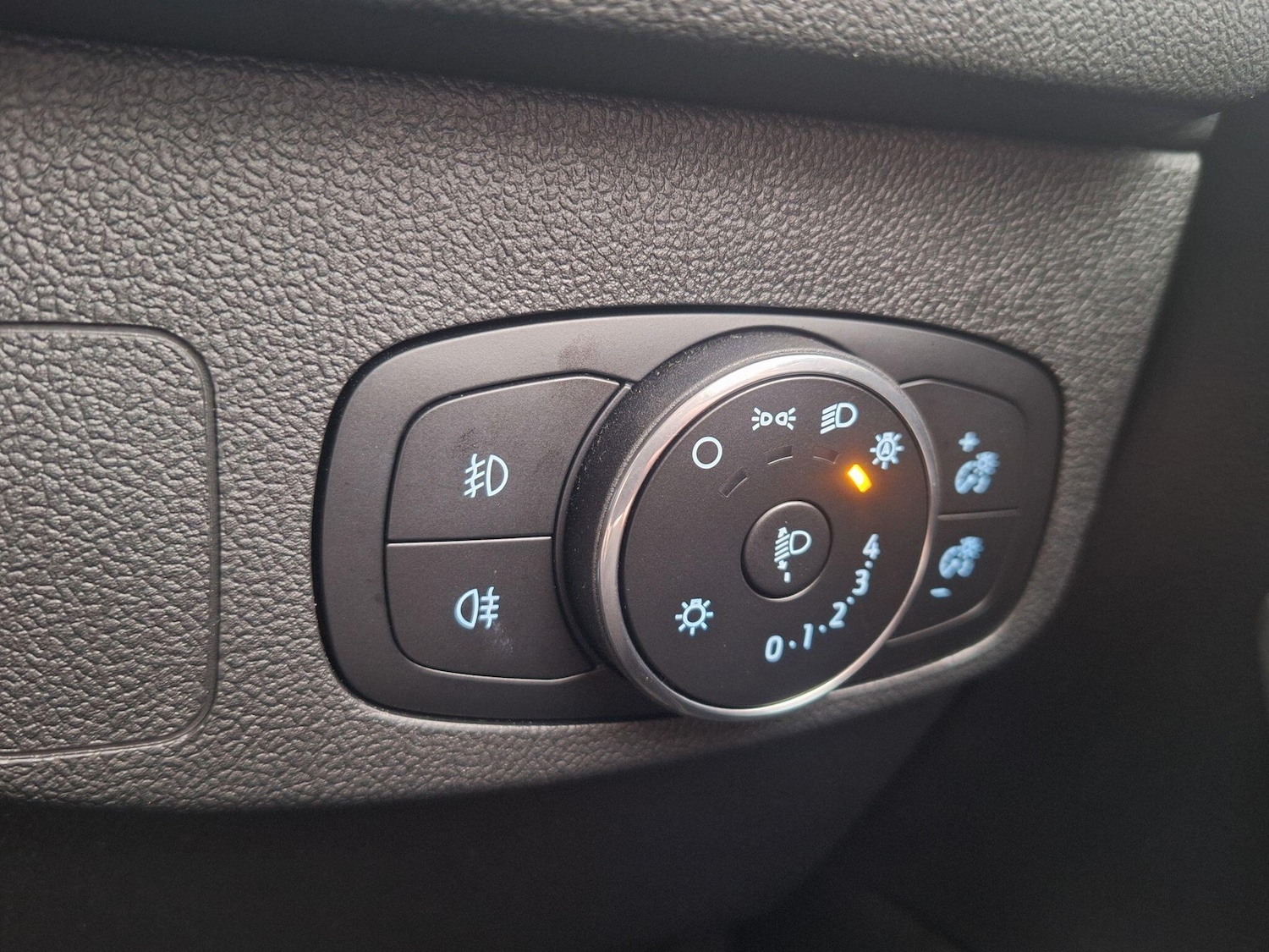 Used Ford Focus 2022 for sale - 76976081: Photo 21