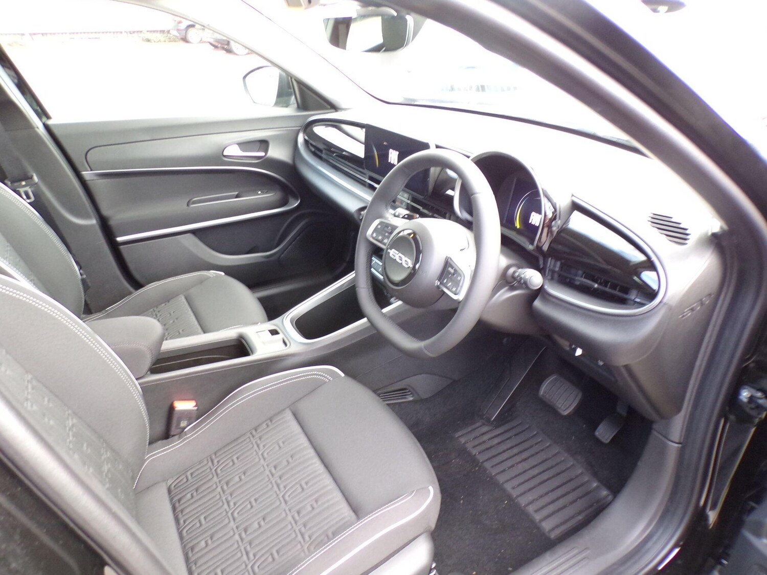 Used Fiat 600 2025 for sale - 76349568: Photo 11