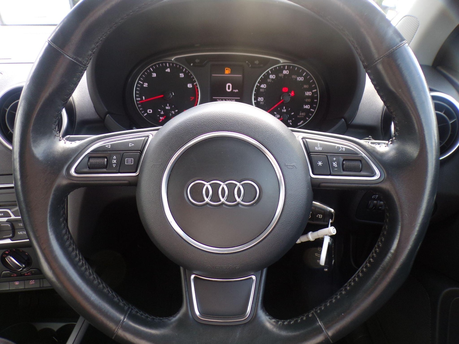 Used Audi A1 2016 for sale - 76137242: Photo 18