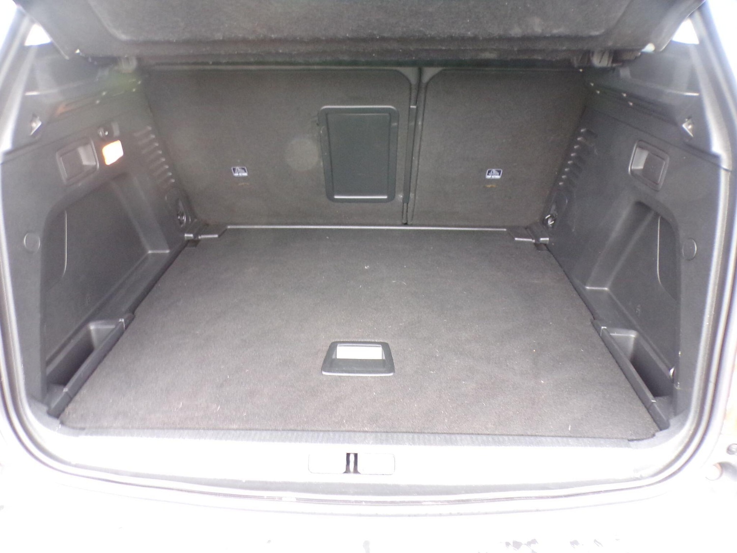 Used Peugeot 3008 2018 for sale - 76136569: Photo 10
