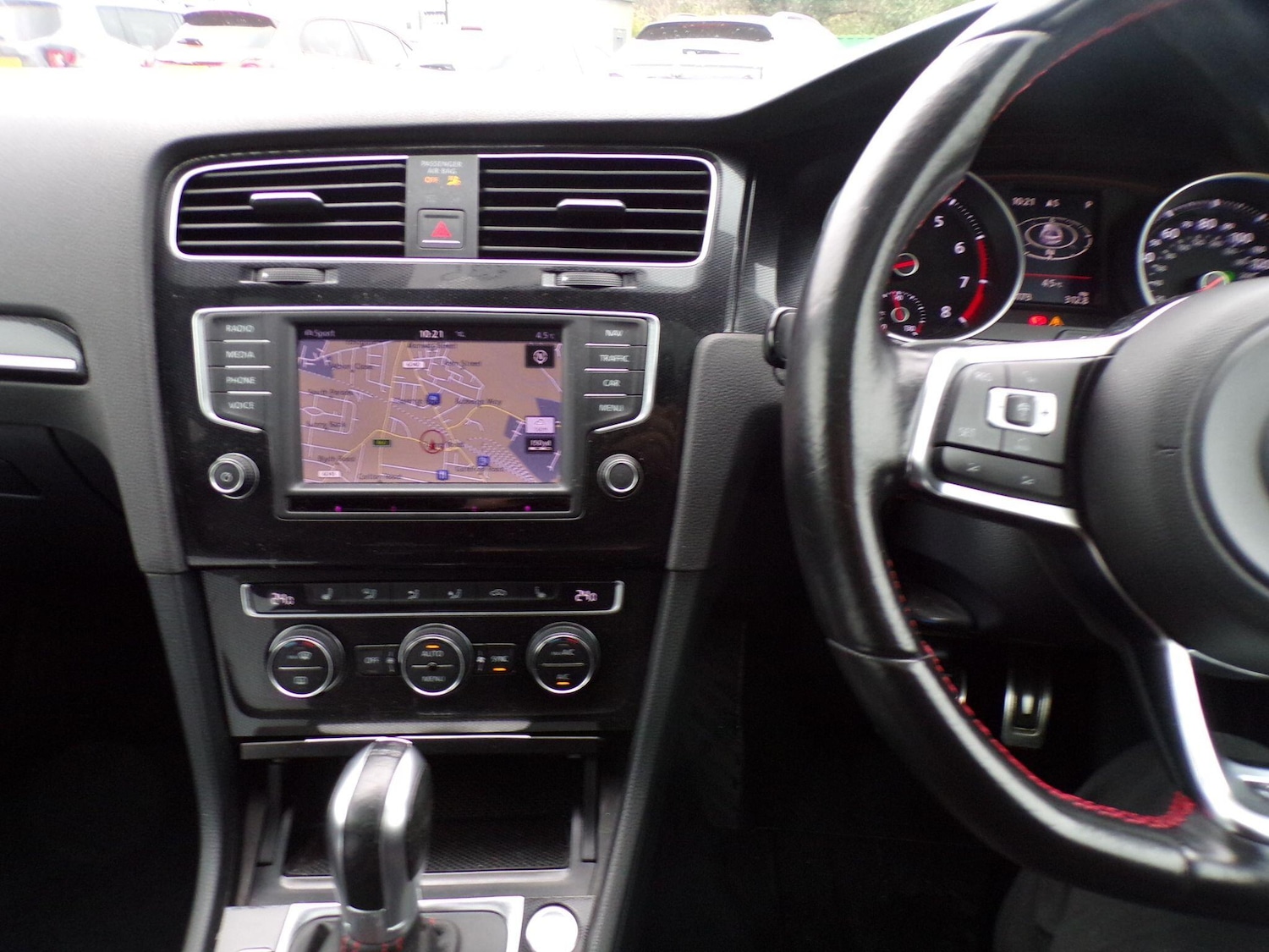 Used Volkswagen Golf 2017 for sale - 76667469: Photo 17