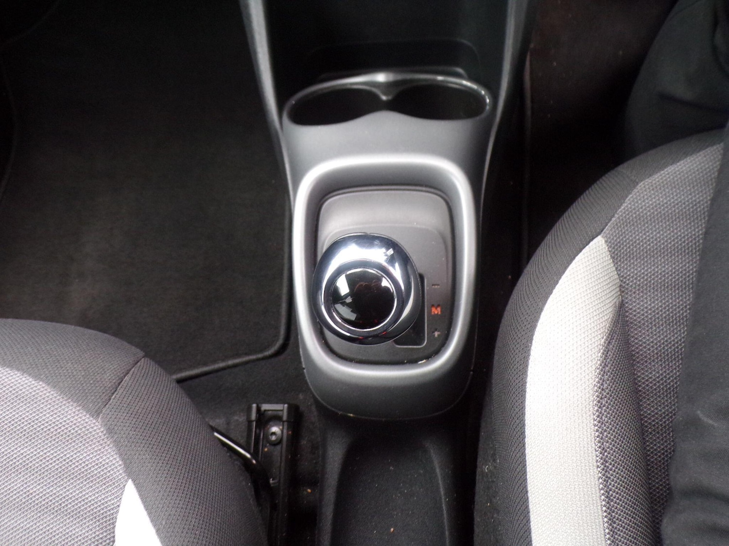 Used Toyota AYGO 2018 for sale - 76137917: Photo 18