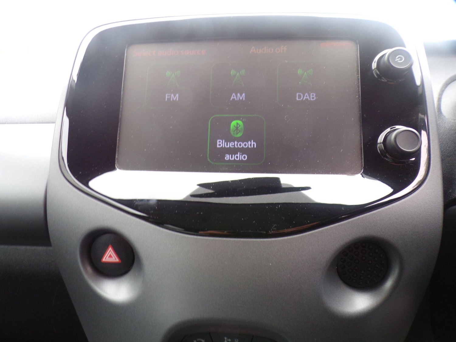 Used Toyota AYGO 2018 for sale - 76137917: Photo 19
