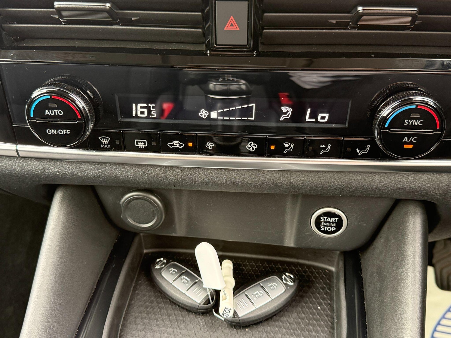 Used Nissan Qashqai for sale - 77291948: Photo 25