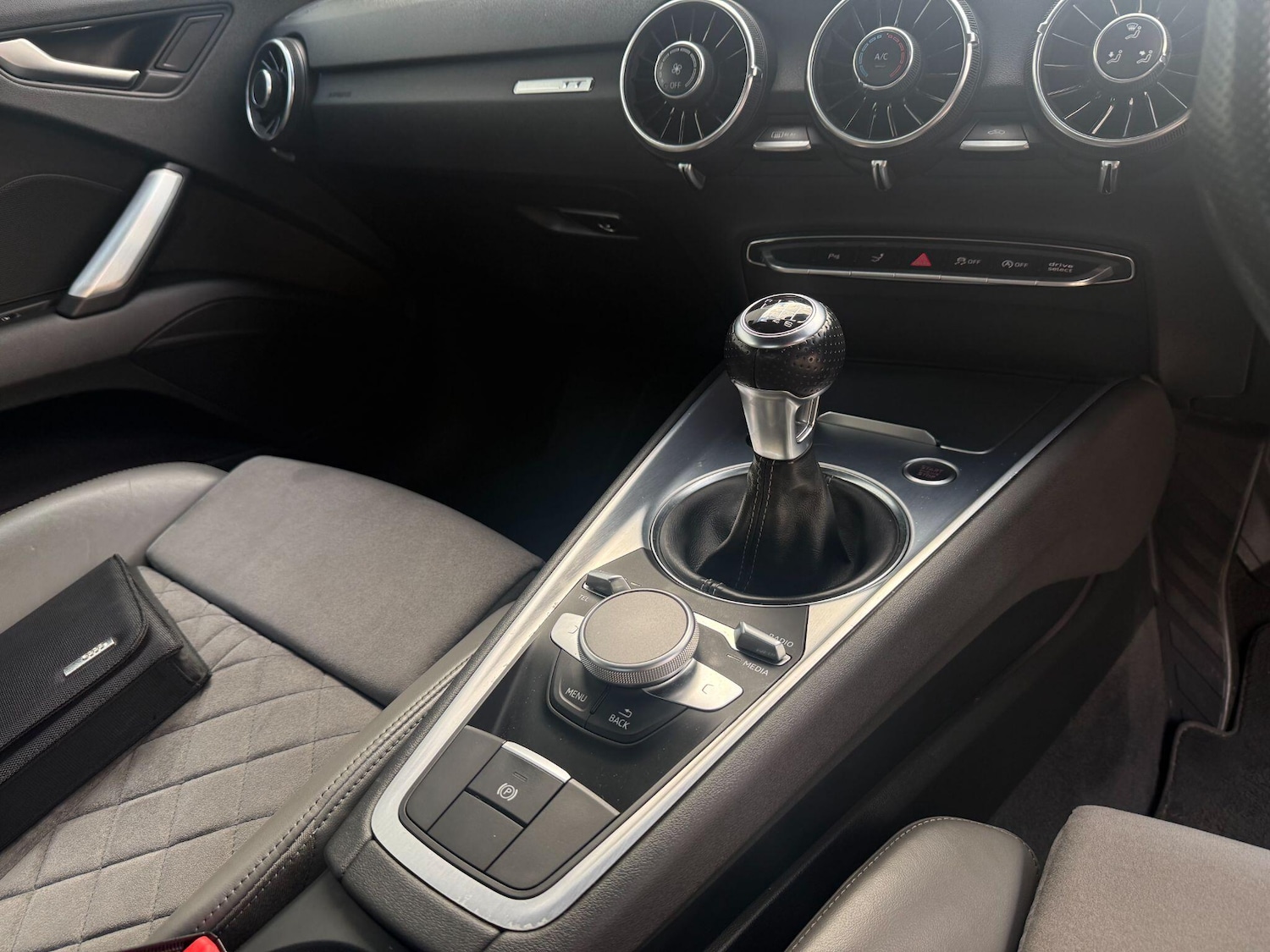 Used Audi TT 2015 for sale - 78100438: Photo 15