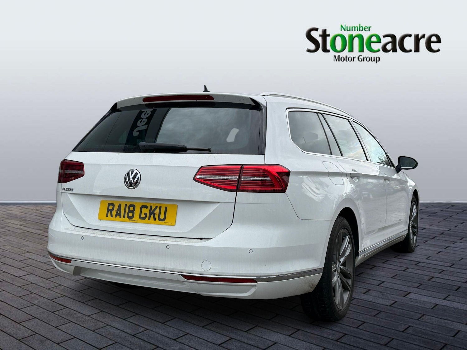 Used Volkswagen Passat 2018 for sale - 76728784: Photo 3