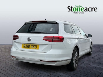 Used Volkswagen Passat 2018 for sale - 76728784: Photo
