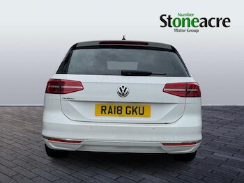 Used Volkswagen Passat 2018 for sale - 76728784: Photo