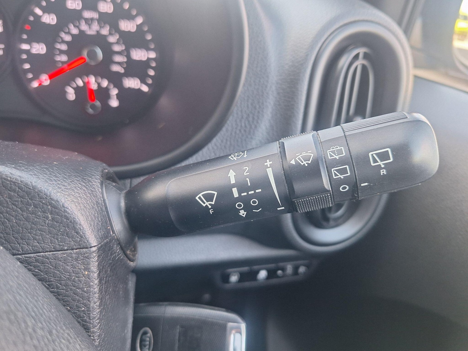 Used Kia Picanto for sale - 77925133: Photo 20