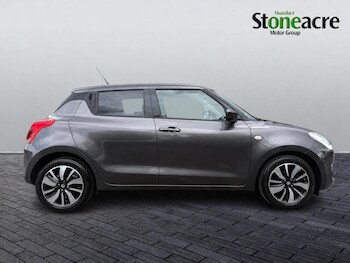 Used Suzuki Swift 2020 for sale - 79441132: Photo