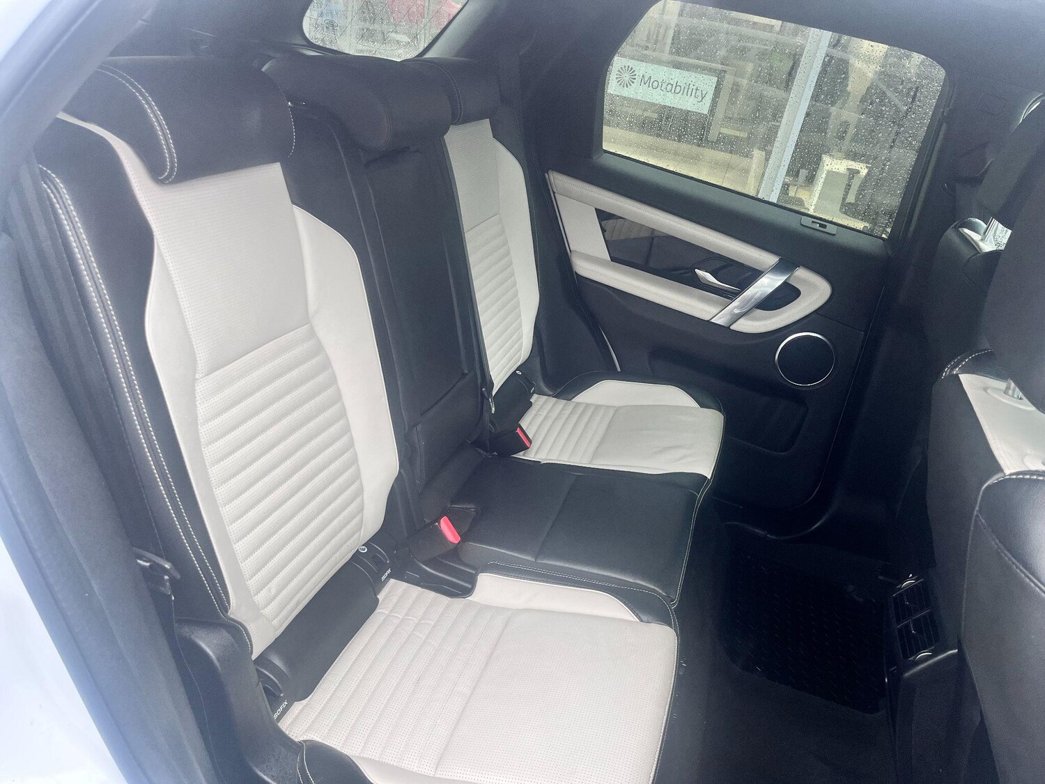 Used Land Rover Discovery Sport for sale - 77612896: Photo 12