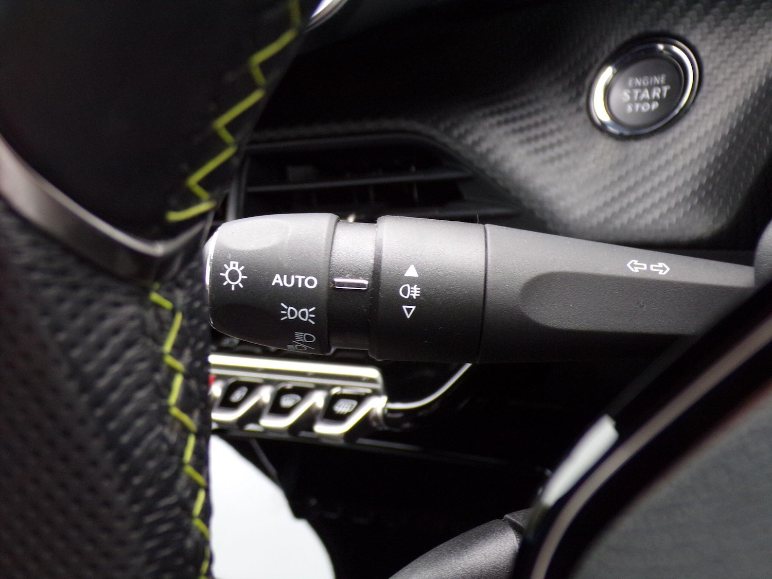 Used Peugeot E-2008 2023 for sale - 76270496: Photo 19