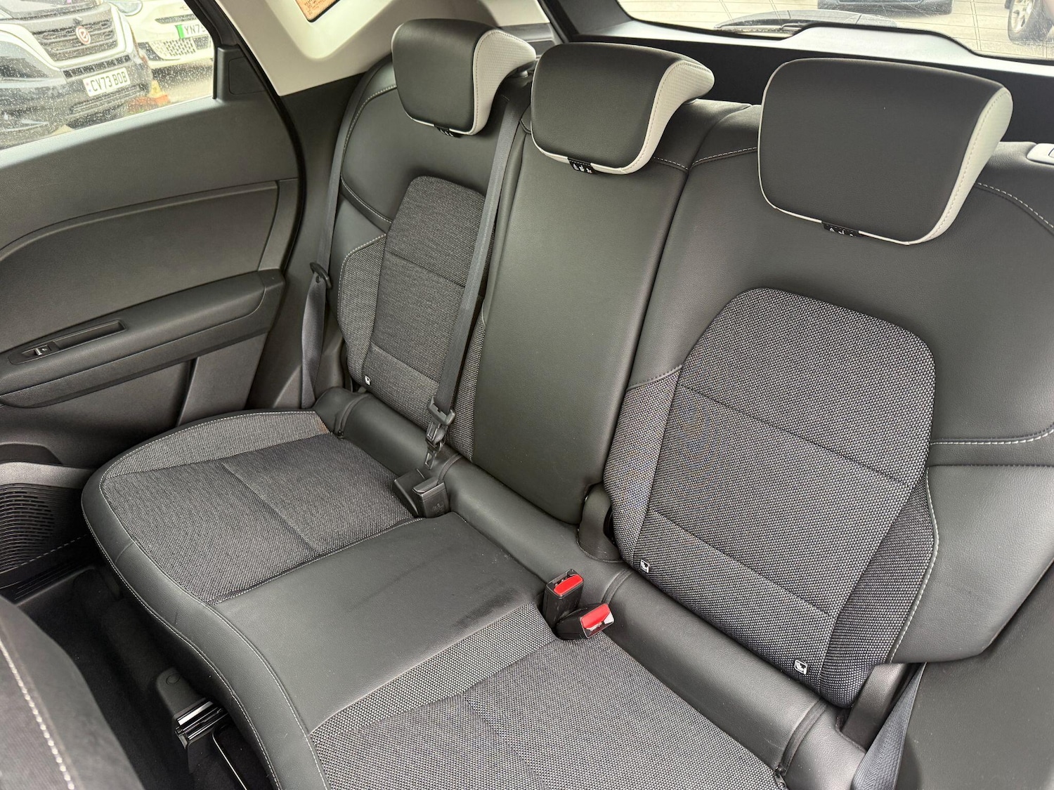 Used Renault Captur for sale - 77823685: Photo 10