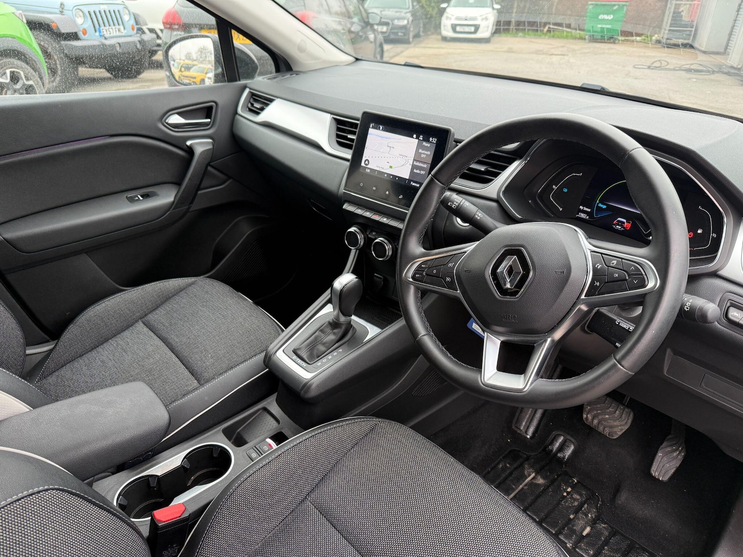 Used Renault Captur for sale - 77823685: Photo 14