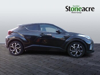 Used Toyota C-HR 2022 for sale - 76993156: Photo