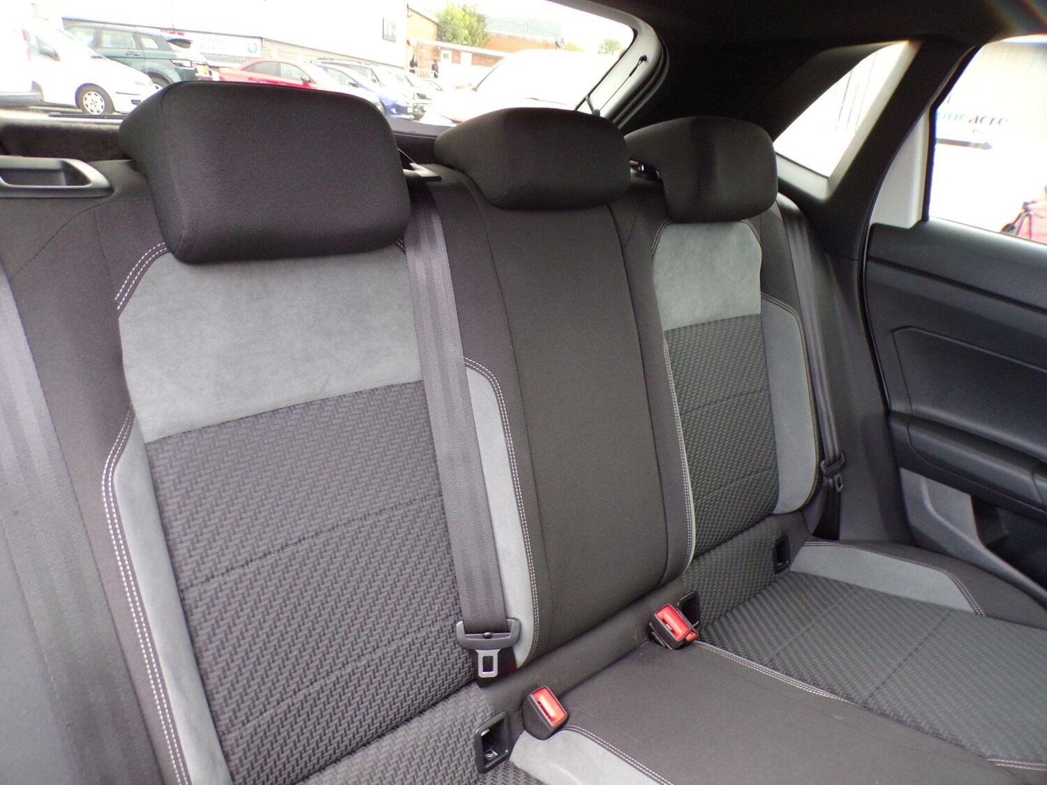 Used Volkswagen Polo for sale - 76059481: Photo 13